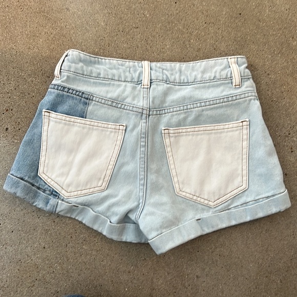 Pacsun girls/teen/mom denim short. "Mom short 22" - Picture 4 of 10